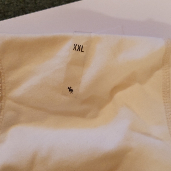 Abercrombie and Fitch long sleeve shirt - Picture 3 of 3